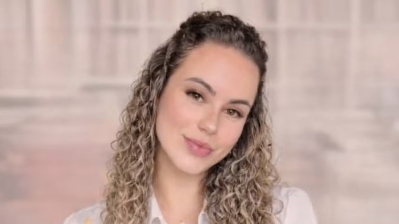 Filha de chefe do PCC se entrega à PF após operação contra narcotráfico
